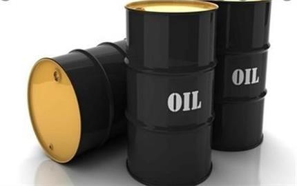 أسعار النفط تواصل الهبوط مدفوعة بمخاوف حيال الطلب