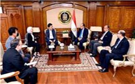وزير التجارة والصناعة مع «سامسونج مصر» مشروعاتها وخططها التوسعية بالسوق المصري