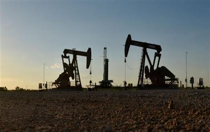 توقعات باستقرار أسعار النفط بين 90 و 100 دولار للبرميل