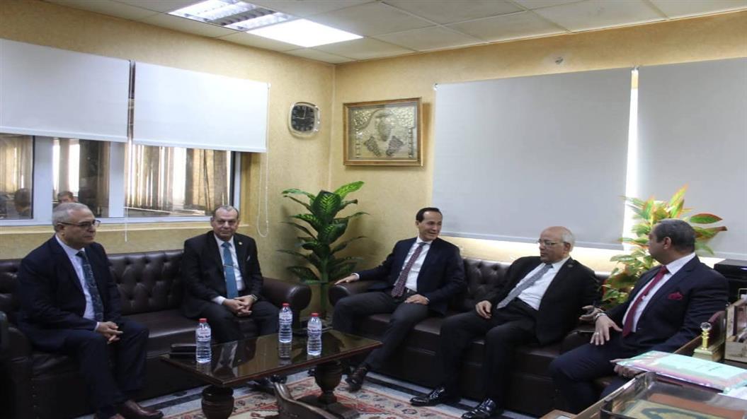 الغرفة التجارية بالقليوبية تستقبل رئيس "التجارة الداخلية" لتفقد مكتب السجل المميز قبل الافتتاح رسميا