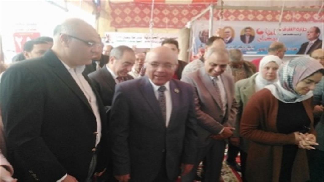 محافظ القليوبية ورئيس الغرفة التجارية يفتتحان معارض «أهلا رمضان» في طوخ وشبرا